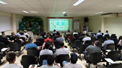 Rações Coprossel realiza palestra sobre qualidade de silagem 